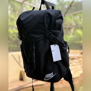 nike sportswear heritage rucksack